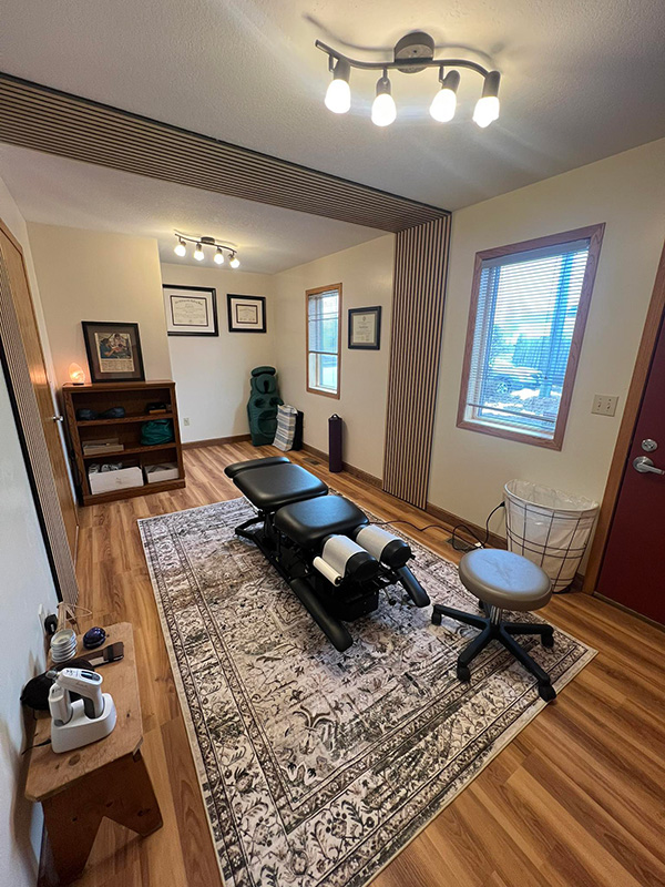 fox-and-fern-chiropractic-treatment-room